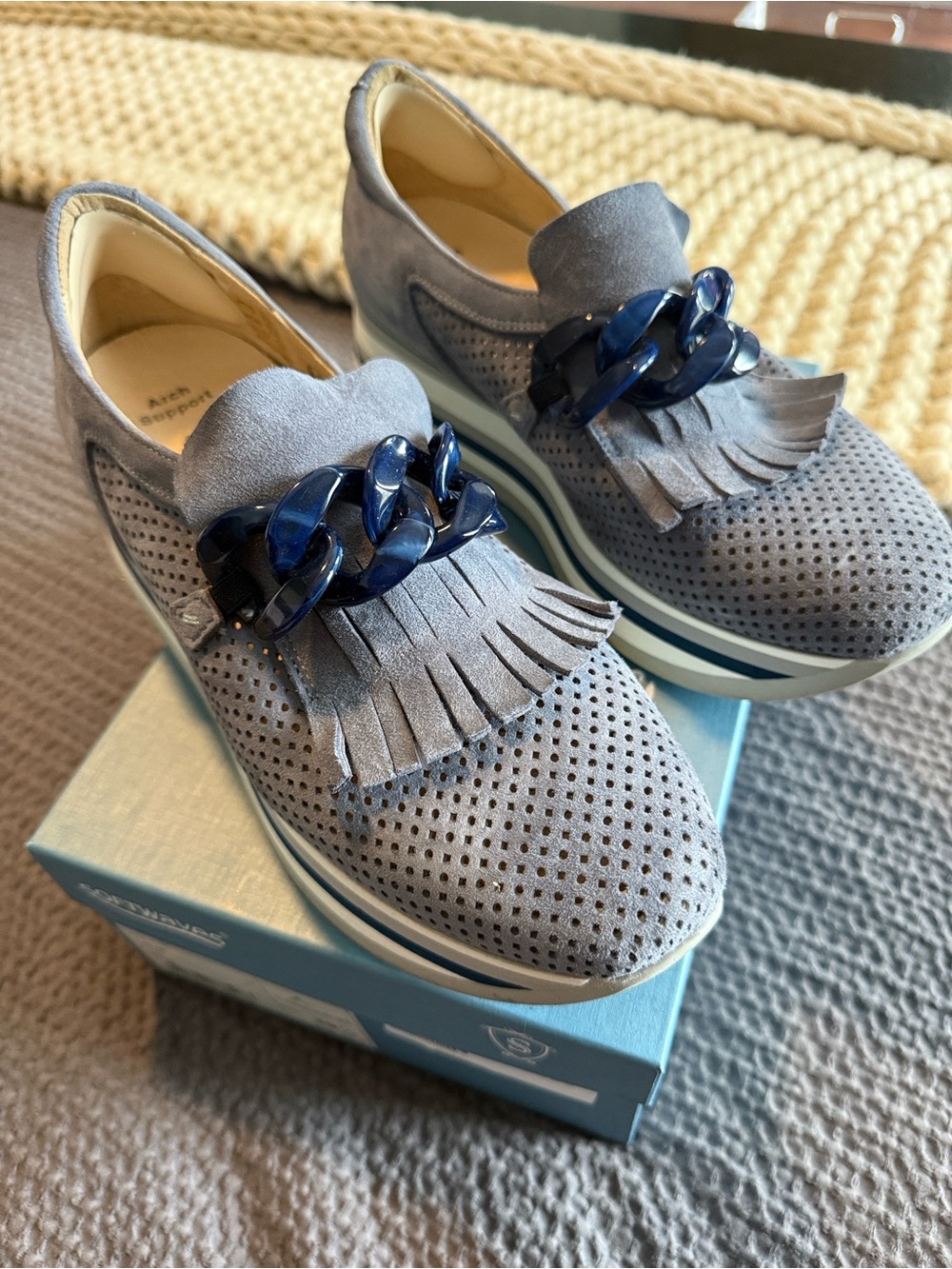 Women’s Softwaves loafers